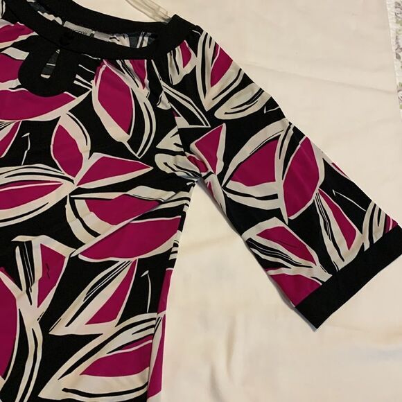 Chicos Size 3 purple, black & white flowy dress. Great for all seasons w/jacket - Picture 9 of 10